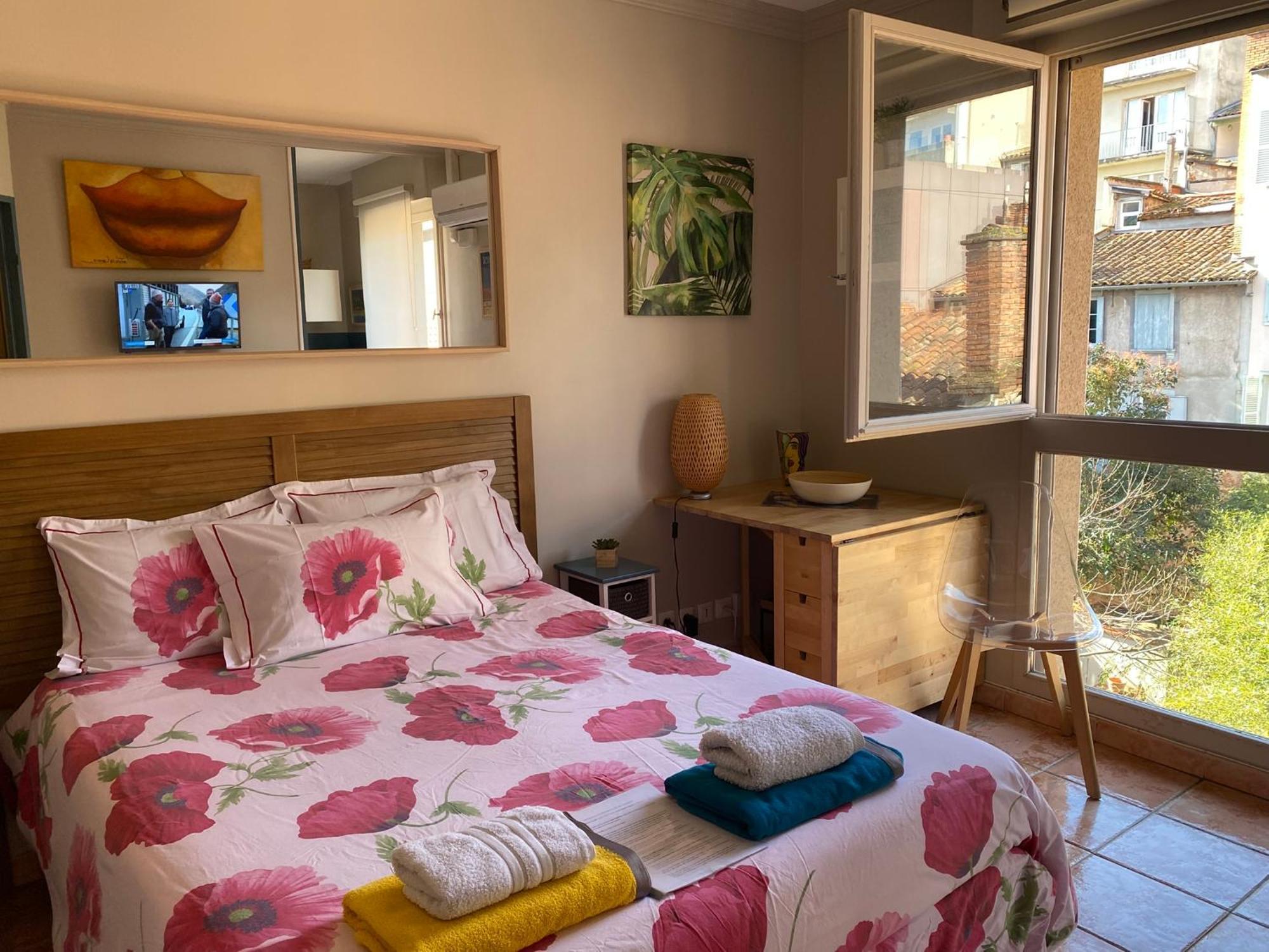Meuble Tourisme Carmes 2 Etoiles, Entree Autonome,Wifi, Climatise, Petit Parking Prive Apartment Toulouse Ngoại thất bức ảnh